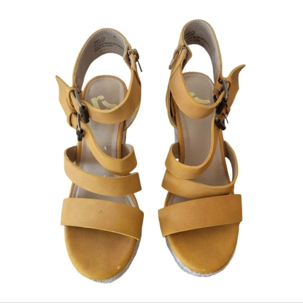 NWOT Report Faux Suede Rope Wedge‎ Sandals Size 7.5